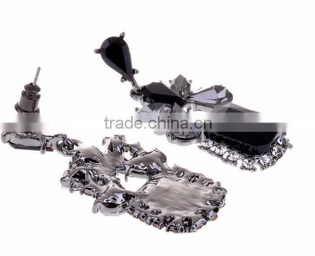 2016 newest designs wholesale square crystal drop earrings