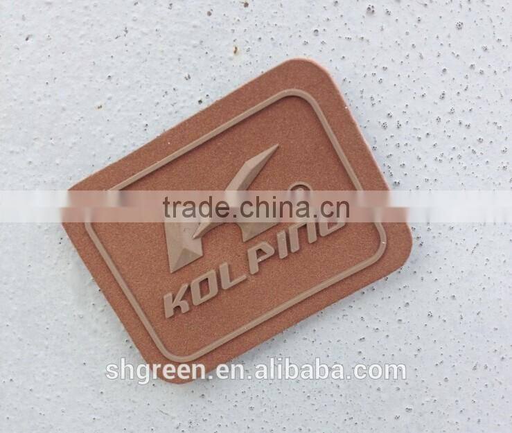 Microfibre basis raised rubber animal foot logo patch