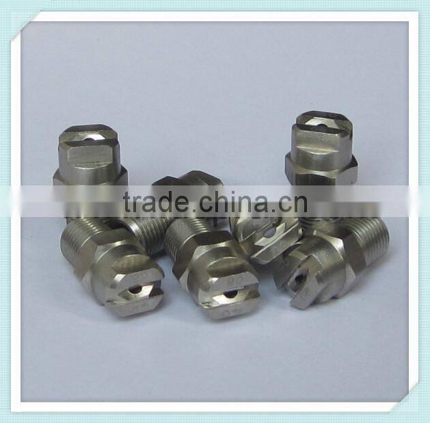 Low-pressure flat fan spray water nozzle