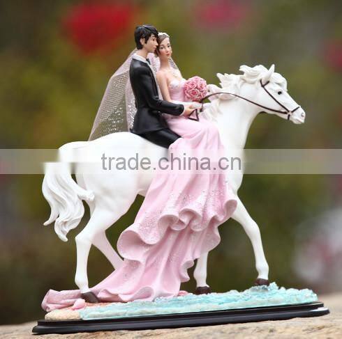 Custom white horse European high-quality resin bride and groom figurines