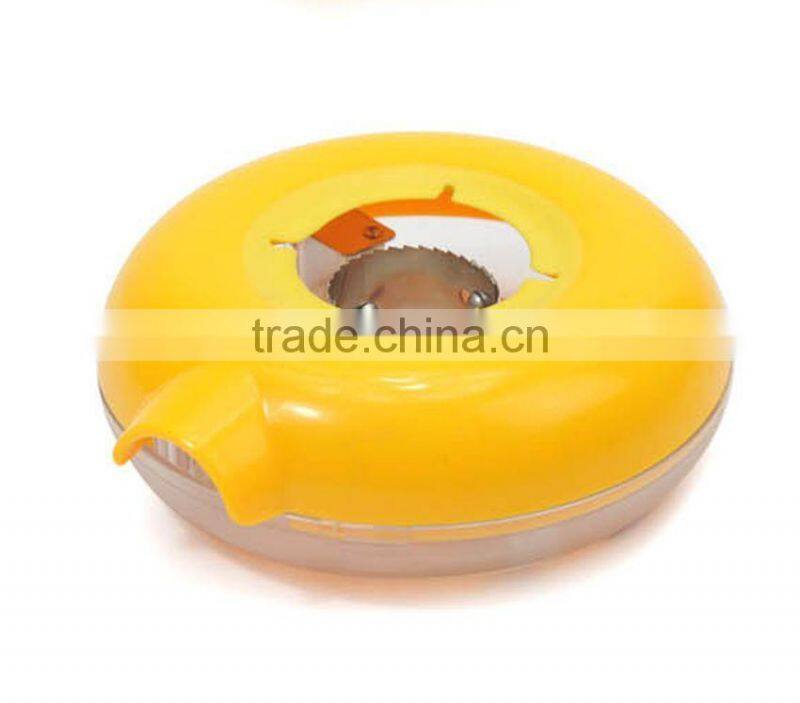 One-Step Corn Peeler Thresher Tool Kitchen Cob Kerneler Cutter Stripper Remover