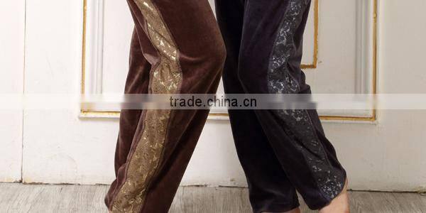 Warm winter velvet design couple pyjamas with zipper-up hoody classic family women pyjamas