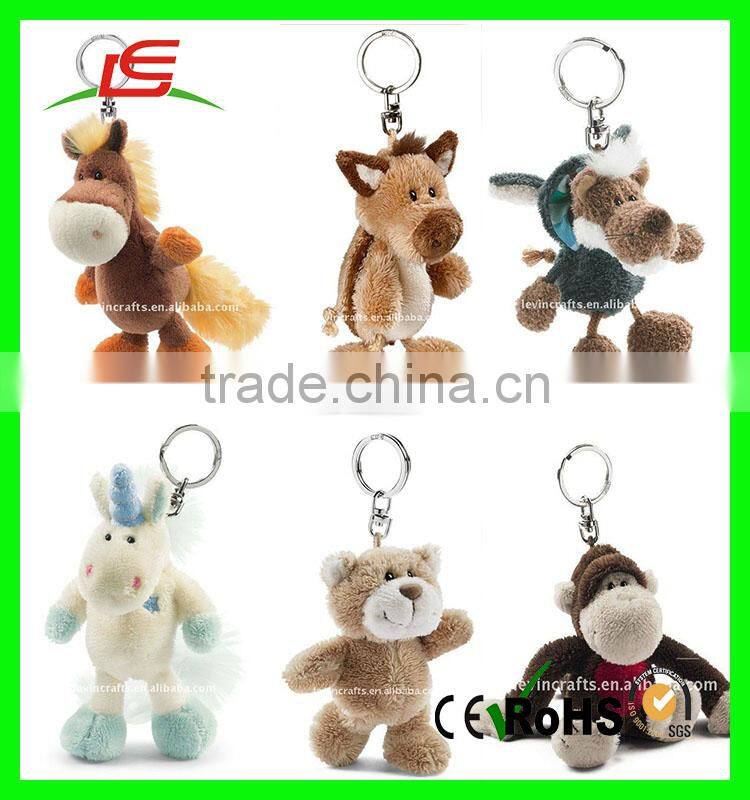 Factory customized hot selling lovely plush star shaped keychain