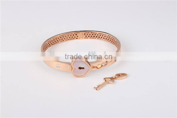 2015 Hot Selling Lock and Key 18K Yellow or Rose Gold Bangle With Diamond For Lover