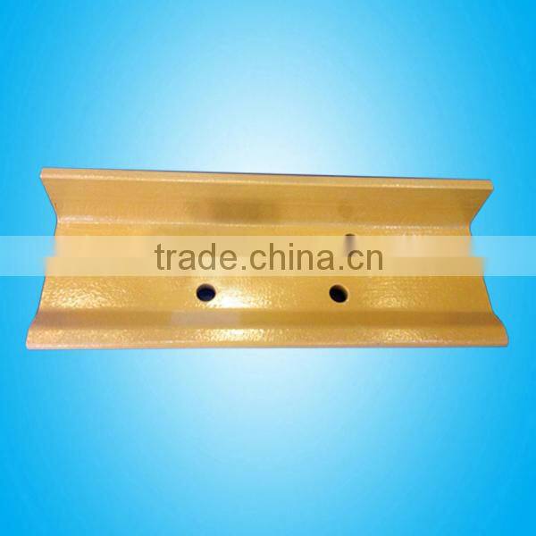 squeeze casting excavator track shoe assy part