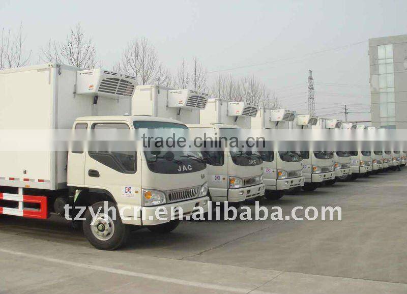 Refrigerator truck for food transportation