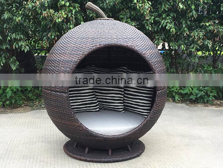 Little Size Viro Rattan Garden Pet Bed