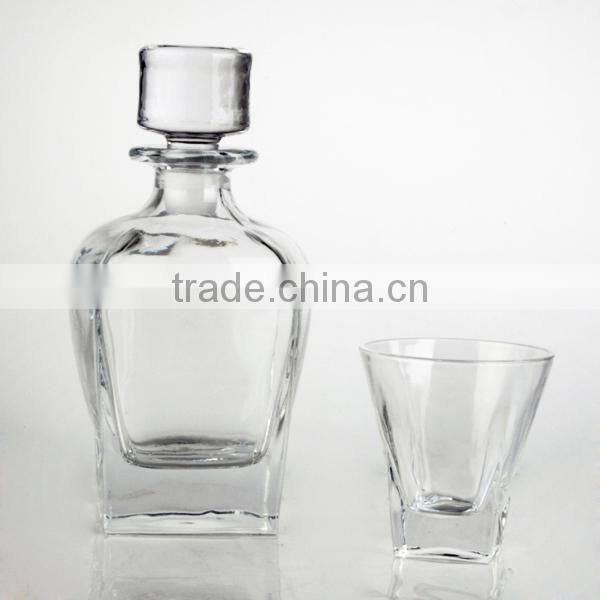 2015 New elegant clear glass bottle magic soju carafe
