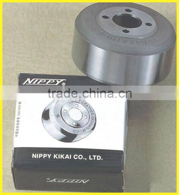 Nippy bell knife for skiving machines