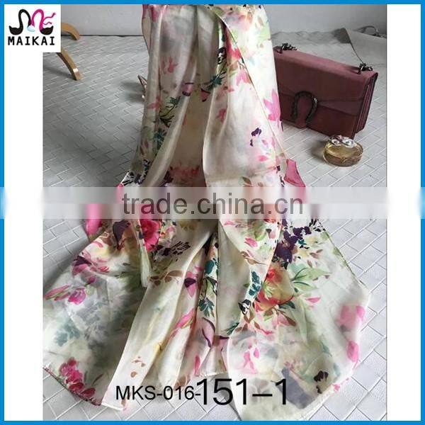 European hot selling printing silk summer fashion beach scarf