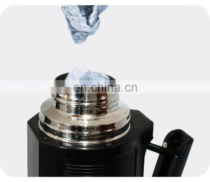 Fashionable 700ml stainless steel vacuum camping bottle insulated outdoor sports water cup thermo water kettle with lid cup