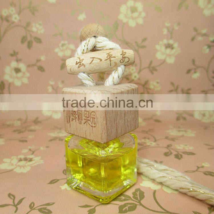 Shenzhen lihome supply 7ml hanging car air freshener glass bottle with floral design