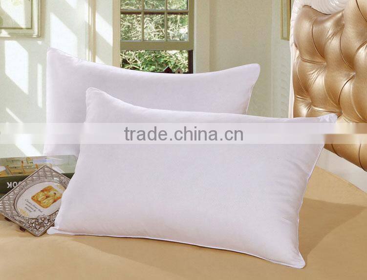 Pure White Filling Polyester Luxury Pillow