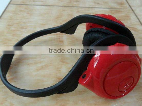 2013 new product hot selling waterproof wireless SD MP3 sports earphone from shenzhen factory