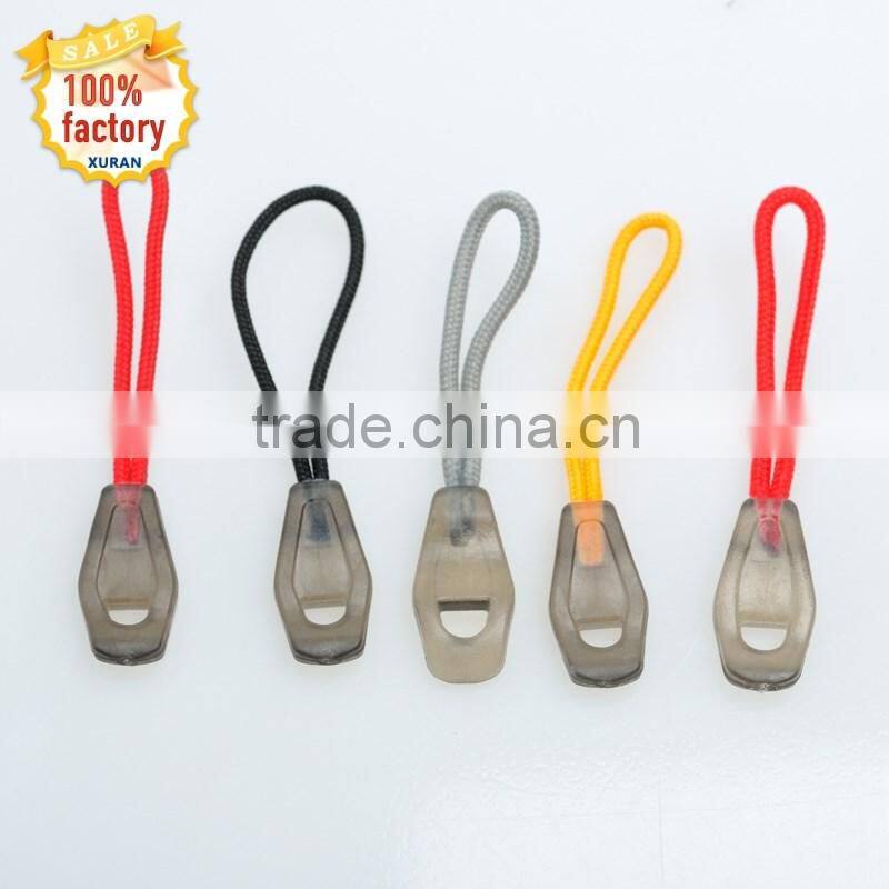 nylon puller cord, sportswear plastic zipper puller with logo with cord