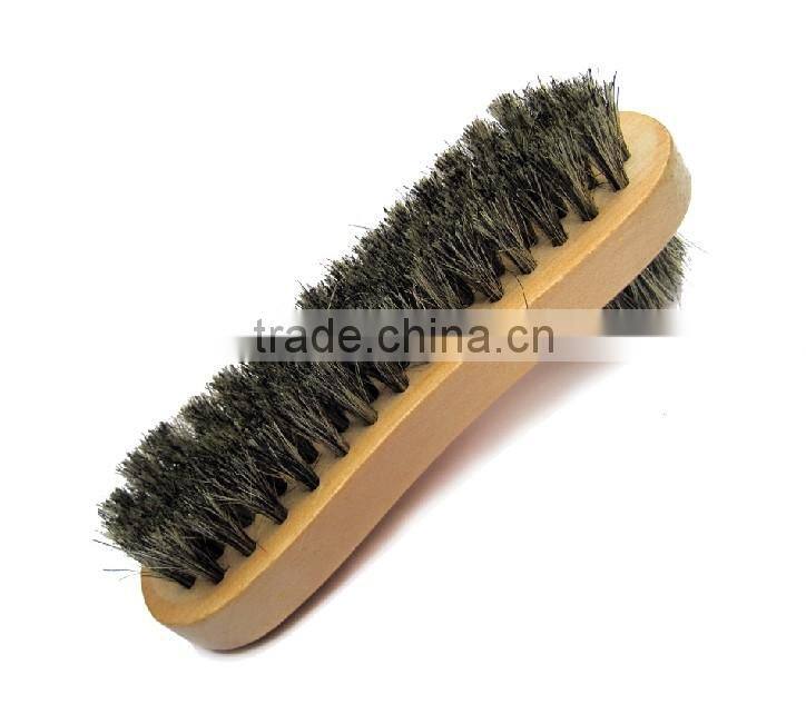 Shoe brush