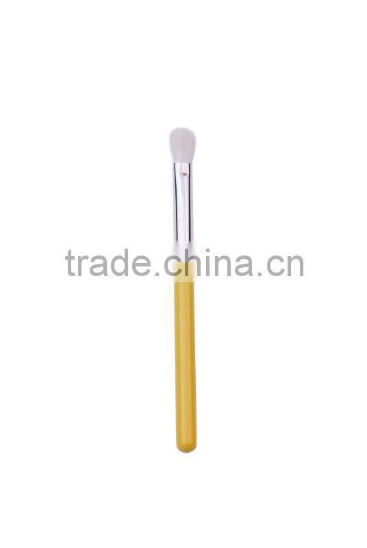 Professional synthetic concealer brushes