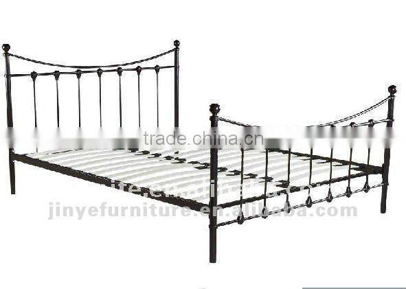 queen metal bed