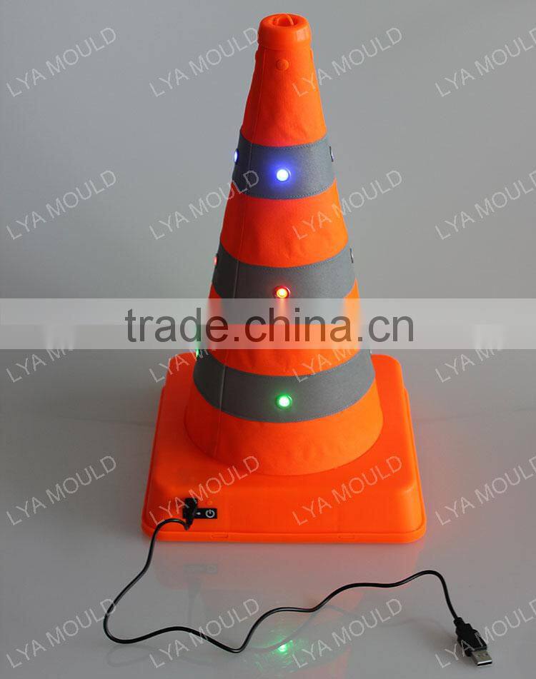 USB Rechargeable pvc traffic cone pole