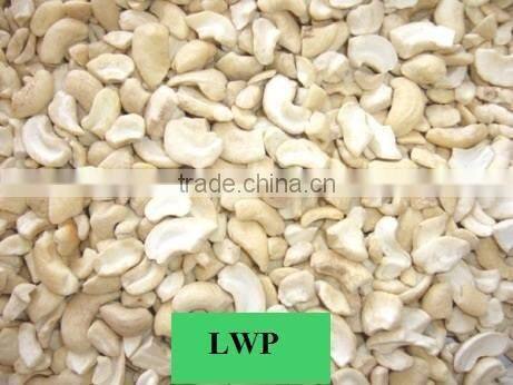 DRIED CASHEW NUTS