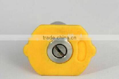 Quick couple high pressure nozzle tips