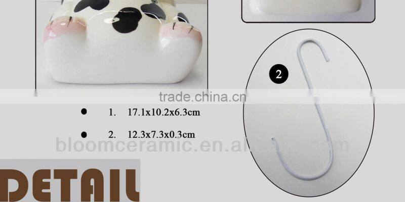 Ceramic air humidifier with metal "S" hook