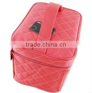 2013 hot sale pot cosmetic bag for girls with Waterproof nylon