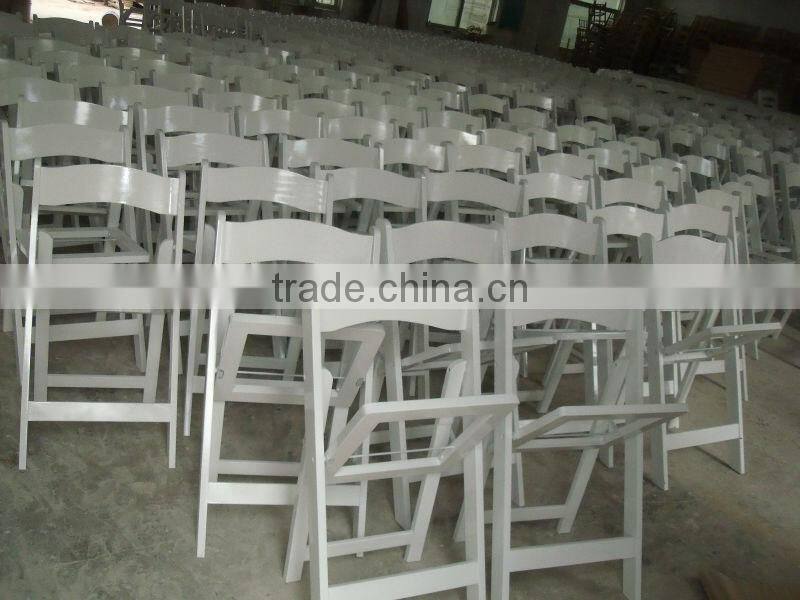 Import beech wood white wood folding chair with PVC pad for banquet rental wedding