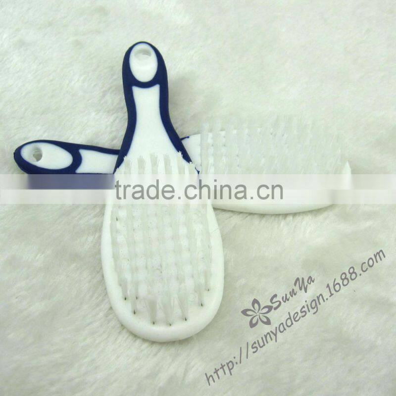 High quality baby nail brush/small cute plastic nail polish brush