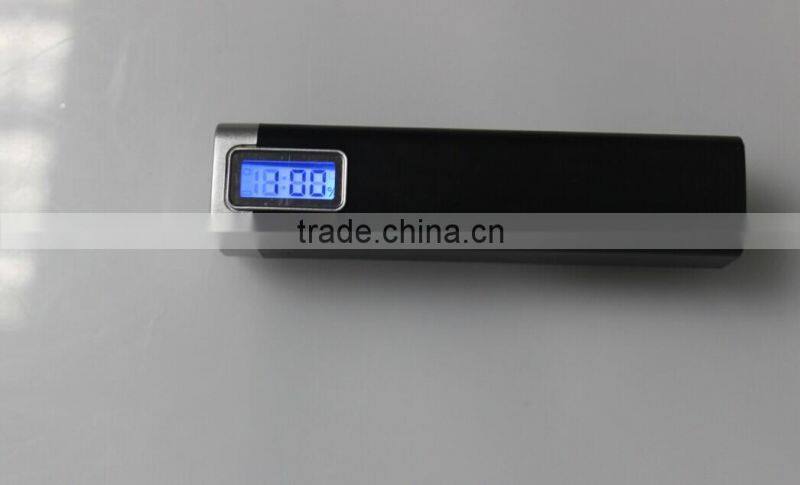 lipstick design 2600mah led screen portable power bank charger