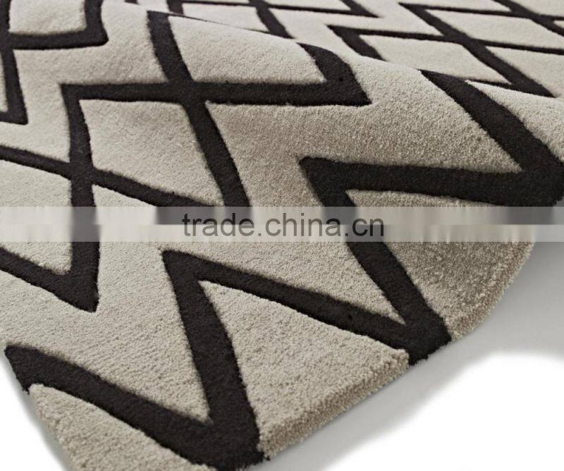 Beige/black understated design and colours super soft home decor rug for living room