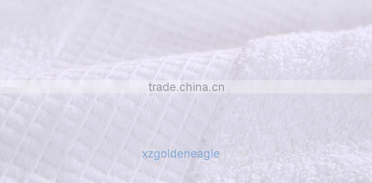 White Color of Cotton Bath Towel