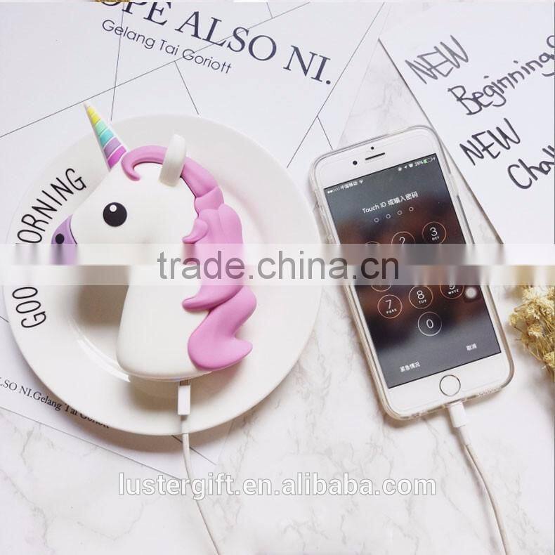2016 Trending Products Christmas Gift 2600mAh 2200mAh 2000mAh Portable Mobile Charger Silicon Carton Spirit Unicorn Power Bank
