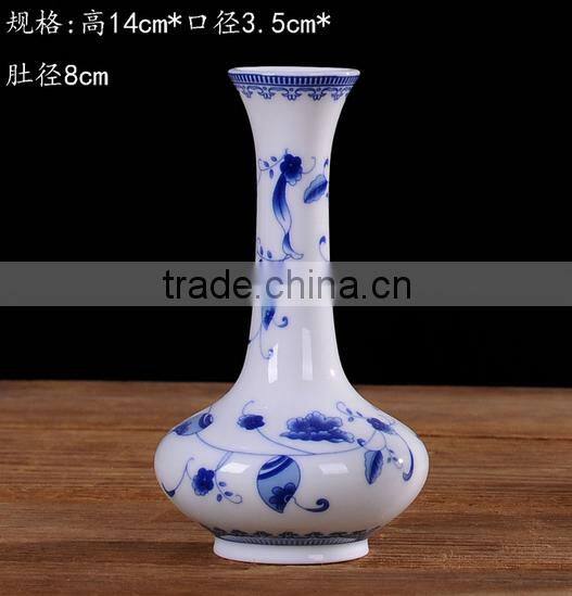 Hot sales Jingdezhen made beauty blue and white porcelain vase