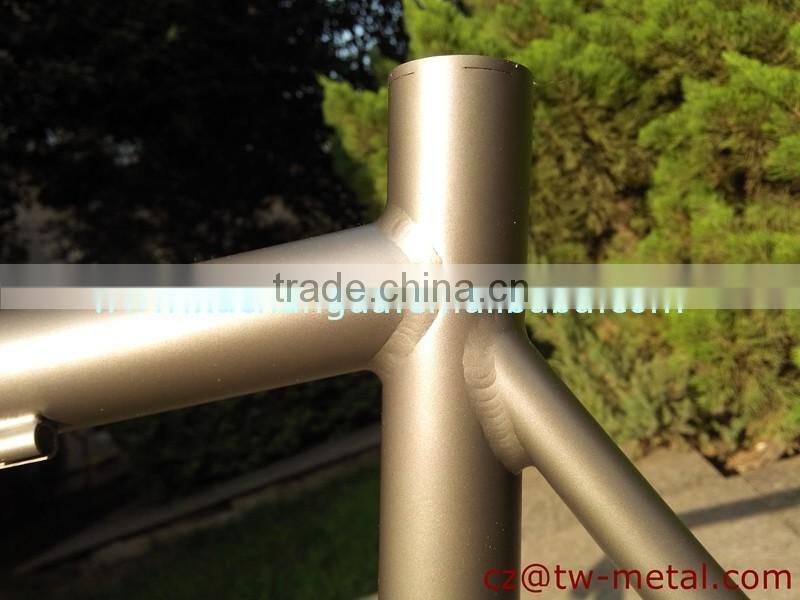 Customized Titanium road bicycle frame touring bike frame with polished logo & Integrated head tube