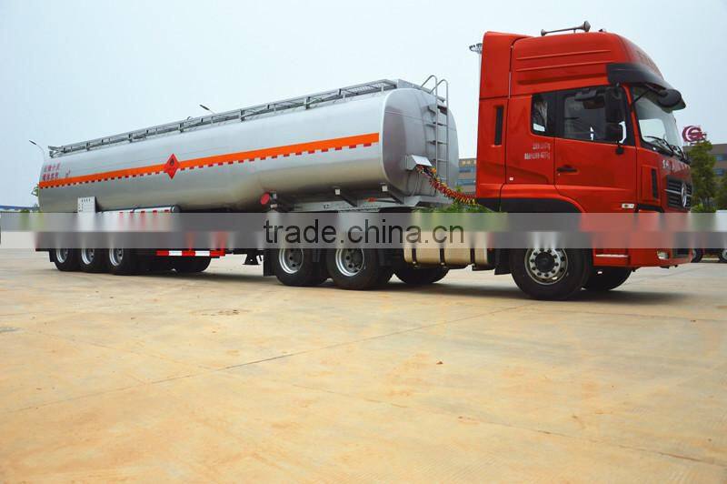 Tri-axle 50000 Liters Fuel Tank Trailer with Tractor