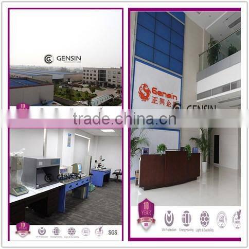 Light diffusion polycarbonate sheet with good light transmission