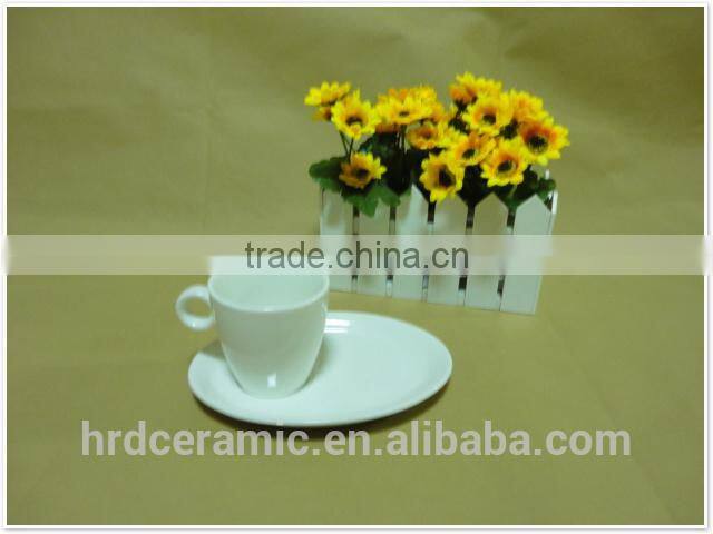 wholesale 2014 promotion ceramic tea cup&saucer