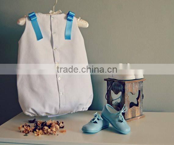 New Arrival Baby Plain Bubble Girl Romper With Turquoise Ribbon