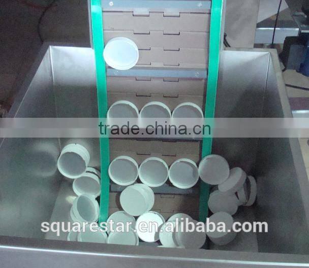 High speed childproofing cap capper