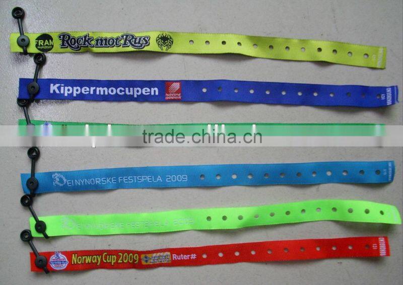 Colorful Cheap Rubber Promotional Silicon Wristband