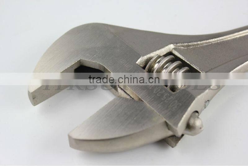 Europe Adjustable Wrench Hand Tools WR2033