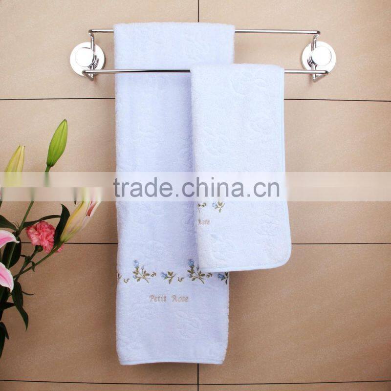 Bathroom metal single towel bar with suction cup