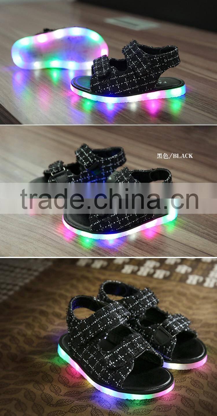 Top quality Led Flashing Shoe Summer children shoes Newwst style Kids Sandals