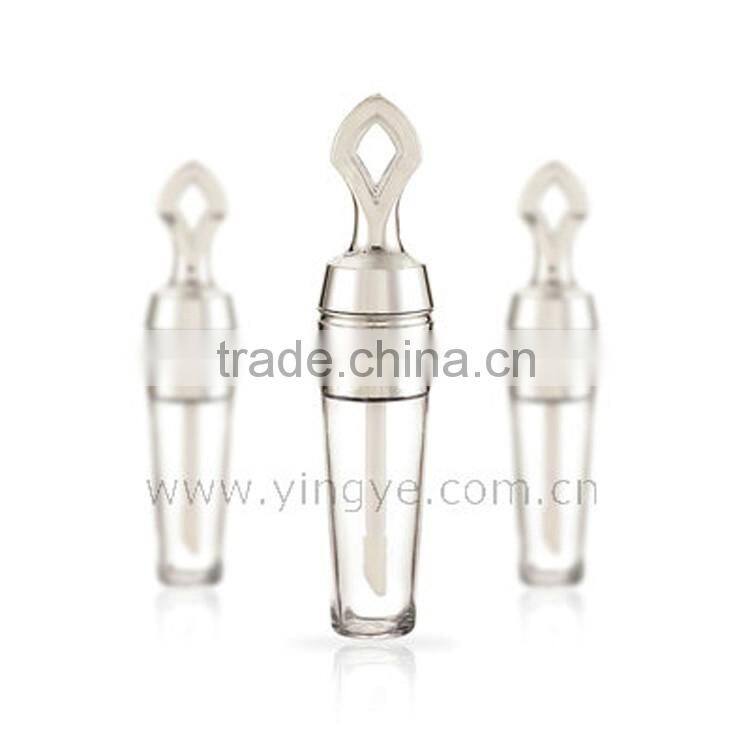 Key-like fancy transparent lipgloss bottle