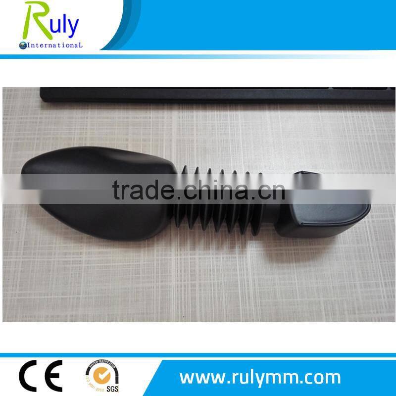Full sizes shoe care plastic shoe trees , PE shoe trees made in china