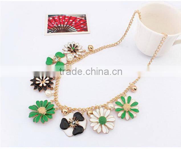 New Green Flower Choker Collar Vintage Pendant Statement Necklace Women Necklaces & Pendants Fashion Necklaces for Women 2014