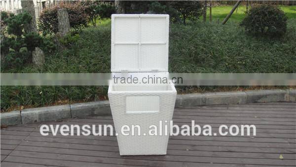 Eco- Friendly rattan dustbin, trash can, ash-bin