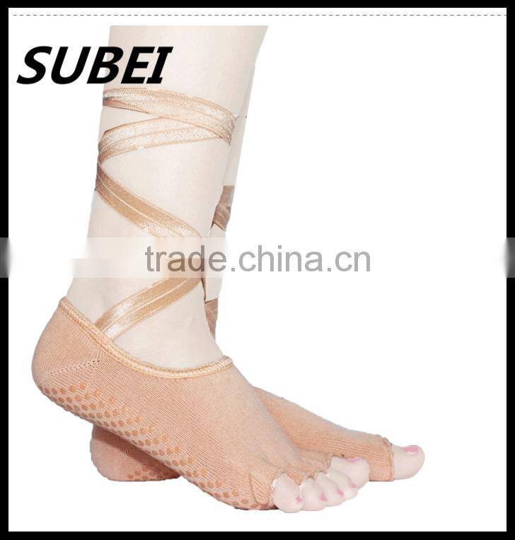 Non-slip yoga socks toe socks Toe socks lace halter dance toe socks