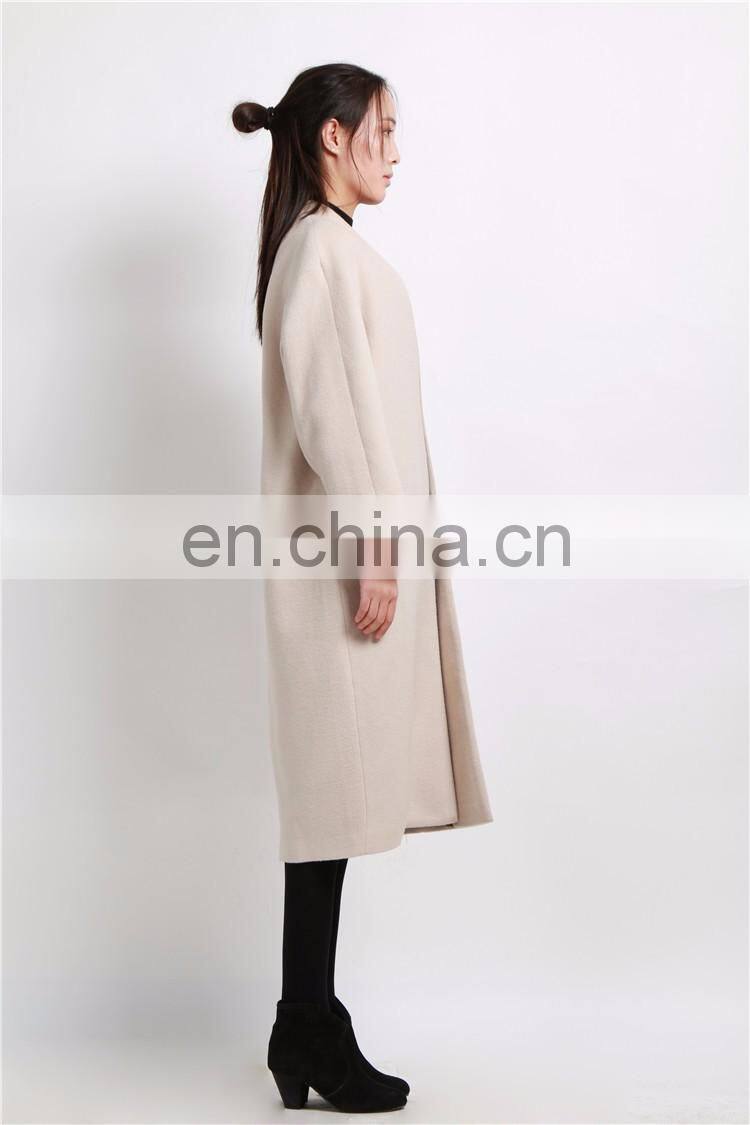 China Supplier Fashion Creamy White Coat Woman Winter